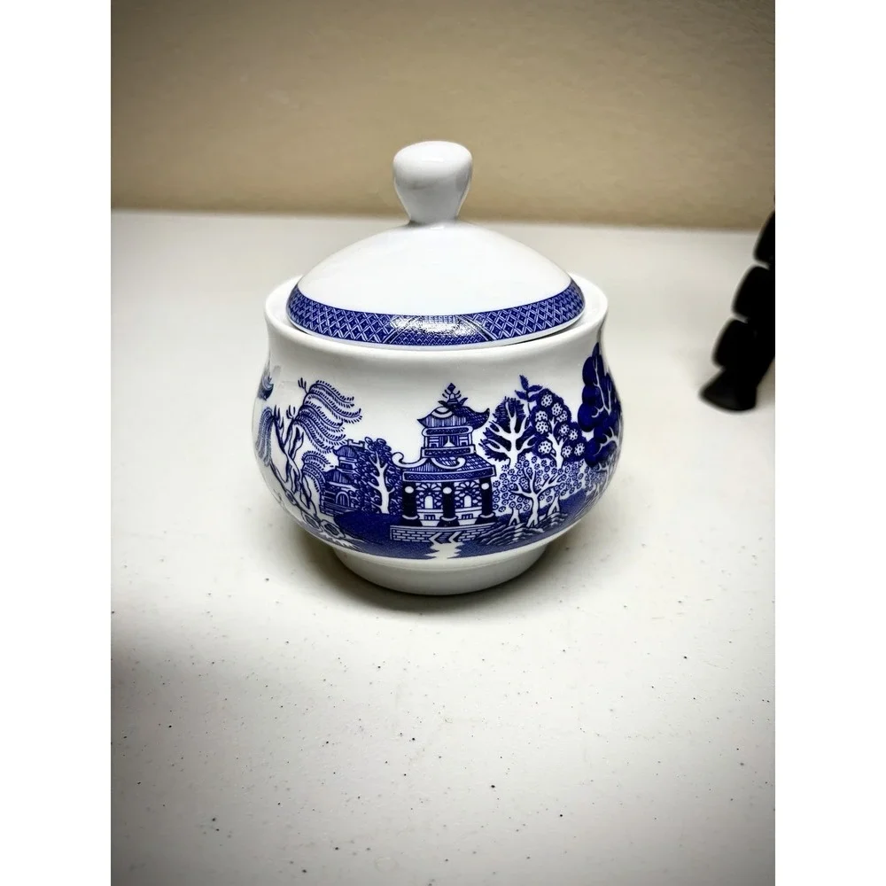 Royal Cuthbertson Blue Willow Sugar Bowl With Lid EUC